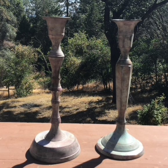 š Lot- Two Vintage HOSLEY Classic Collection Patina Candle Holders